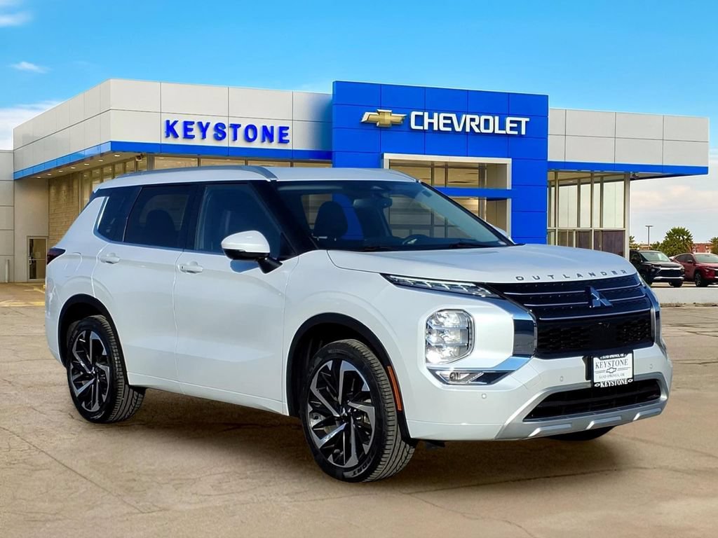 Used 2024 Mitsubishi Outlander SEL FWD image 1