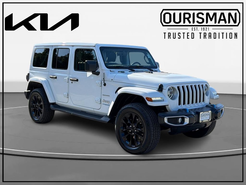 Used 2022 Jeep Wrangler Unlimited Sahara w/ Cold Weather Group AWD/4WD image 1
