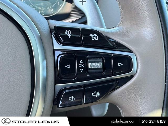 Used 2021 Aston Martin DBX AWD/4WD image 24