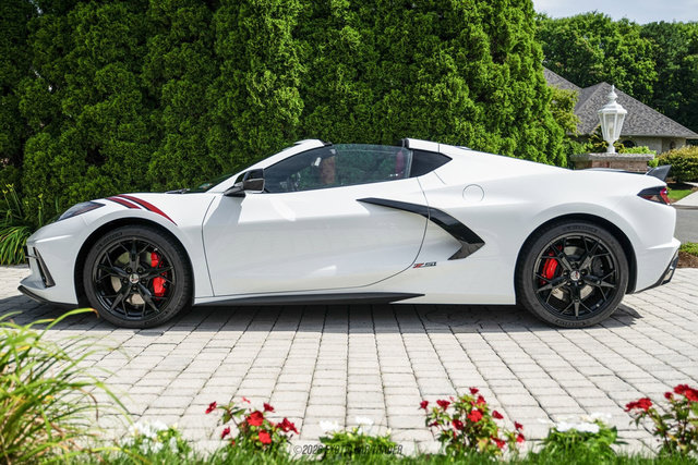 Used 2020 Chevrolet Corvette Stingray Premium Cpe w/ 3LT Preferred Equipment Group RWD image 3
