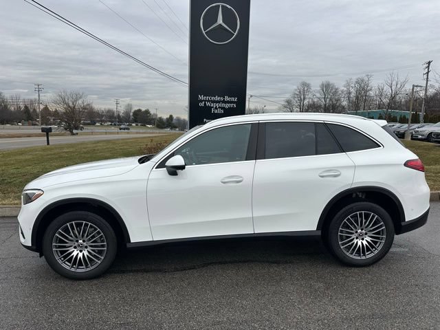 New 2026 Mercedes-Benz GLC 300 4MATIC image 2