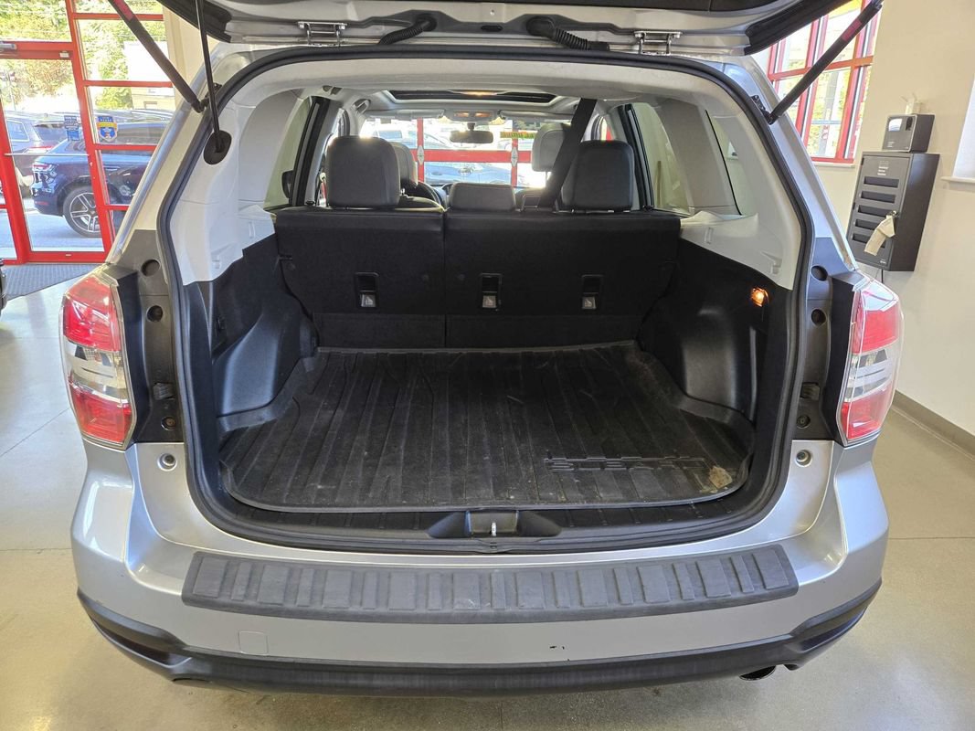 Used 2014 Subaru Forester 2.5i Limited AWD/4WD image 29