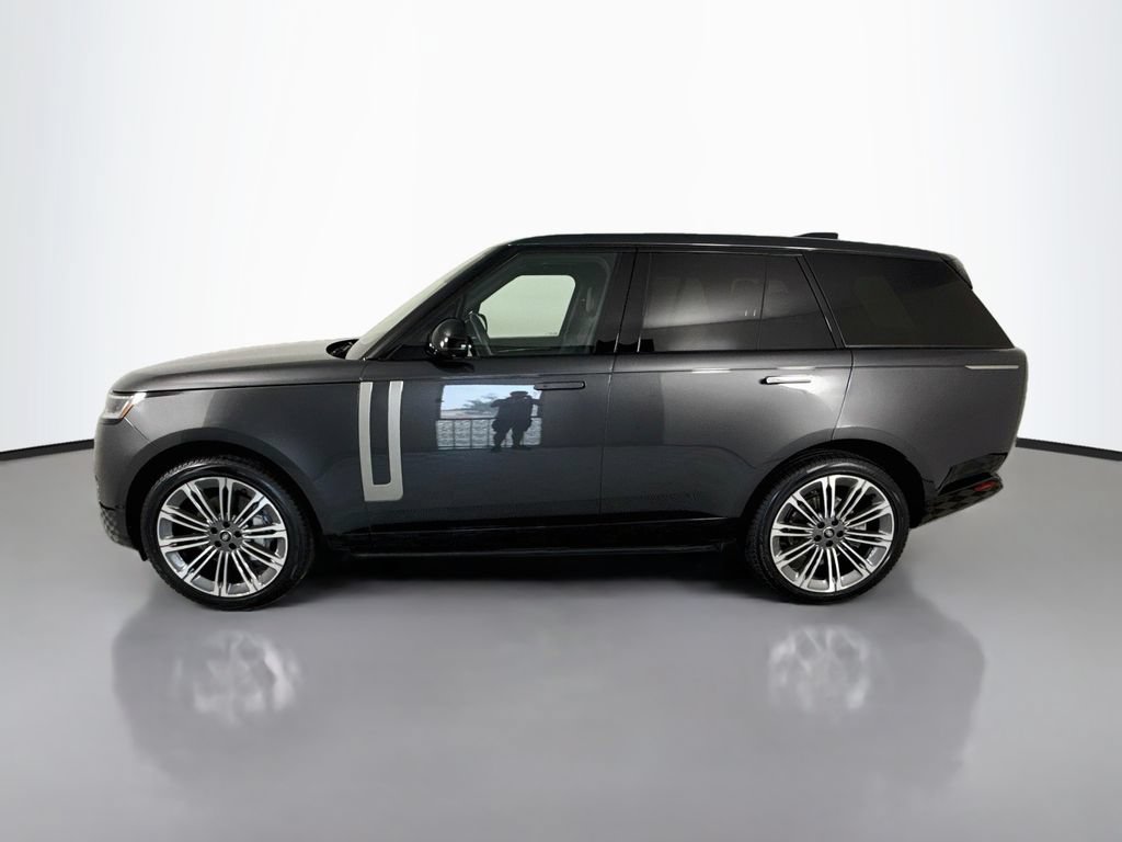 Certified 2024 Land Rover Range Rover SE AWD/4WD image 2