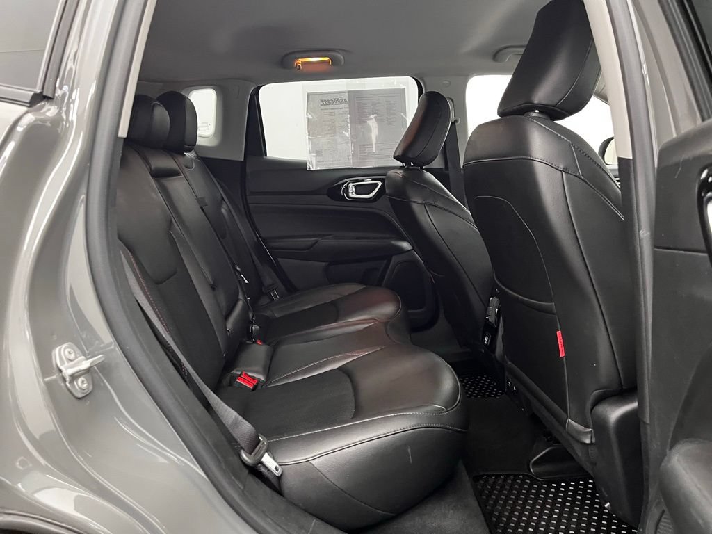Used 2022 Jeep Compass Trailhawk AWD/4WD image 35