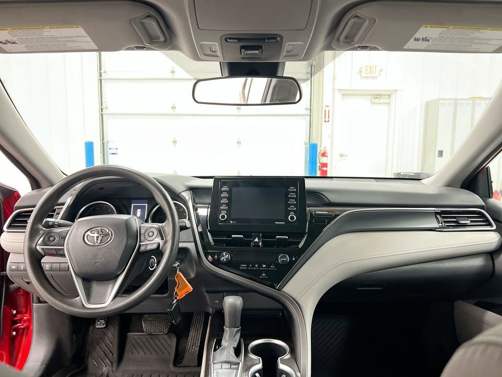 Used 2023 Toyota Camry LE image 10