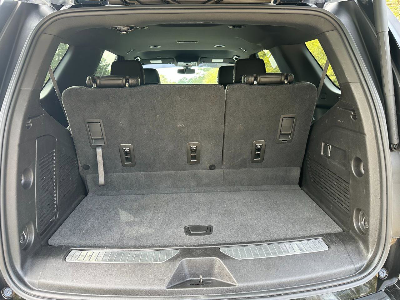 Used 2021 Chevrolet Tahoe Z71 image 35