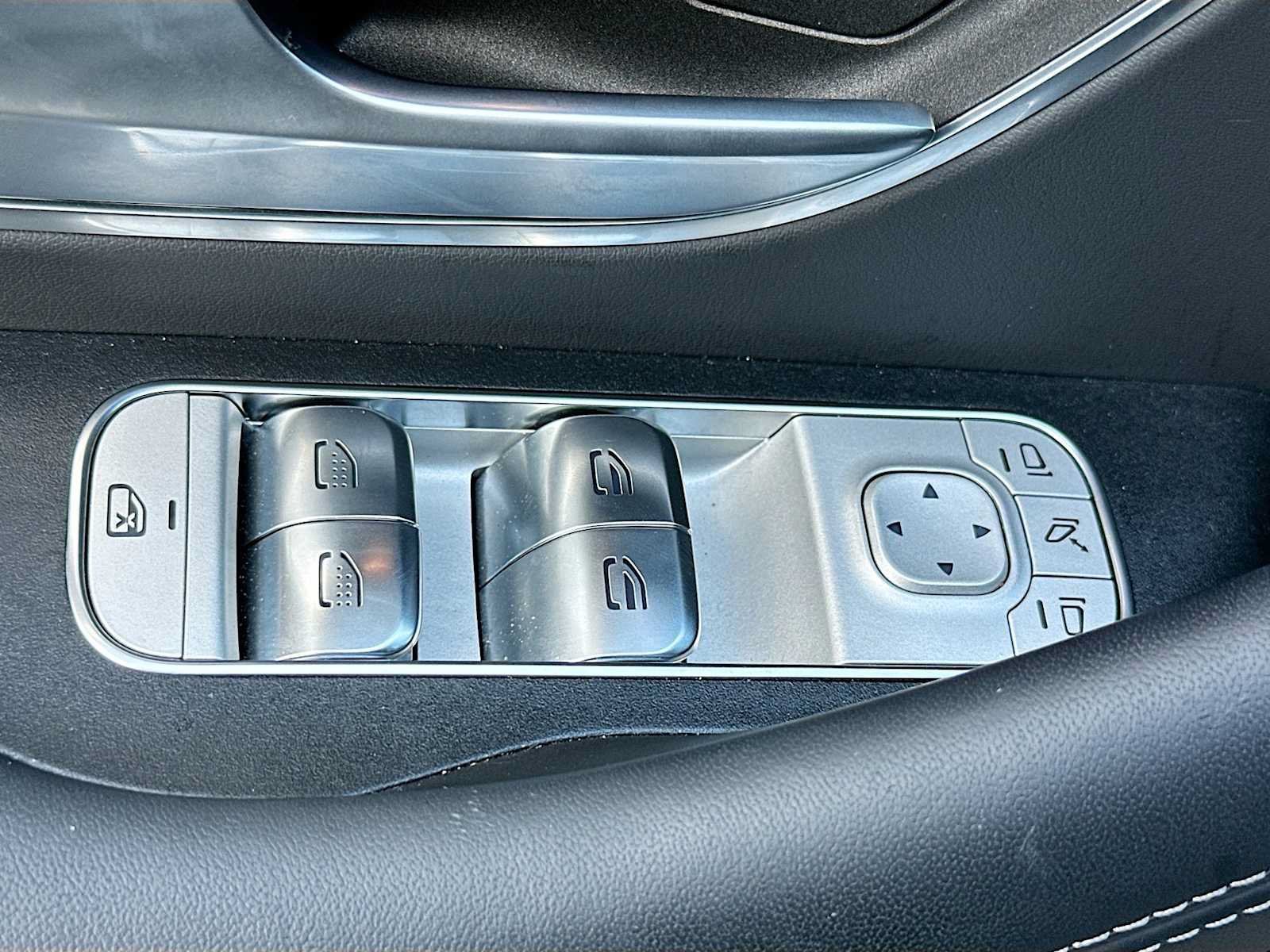 Used 2025 Mercedes-Benz GLS 63 AMG 4MATIC image 18