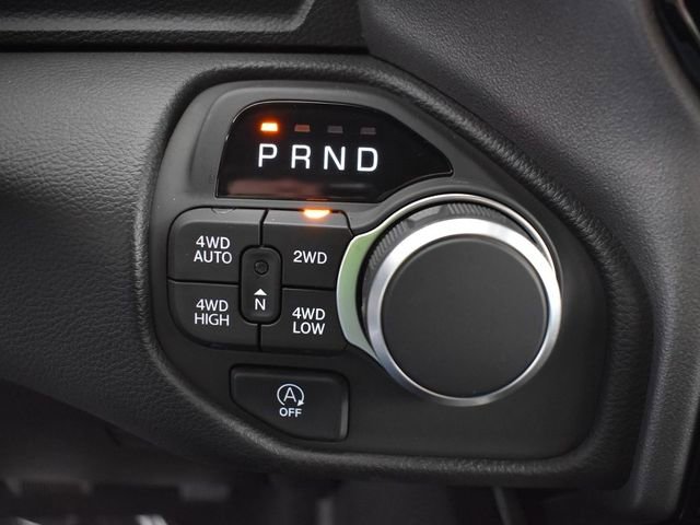 New 2026 RAM 1500 4x4 Crew Cab image 19