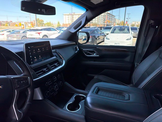 Used 2022 Chevrolet Suburban Premier AWD/4WD image 24