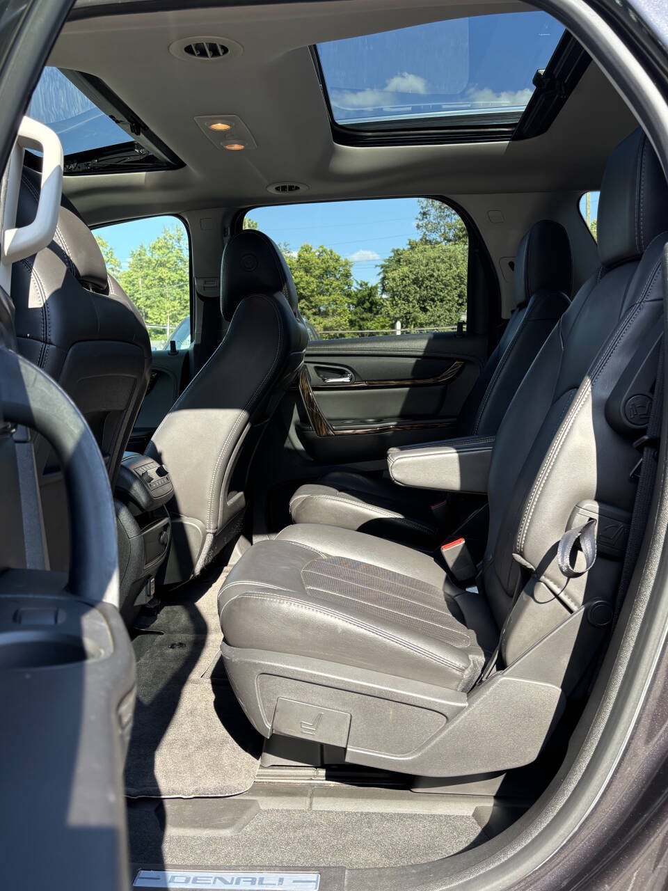 Used 2016 GMC Acadia Denali AWD/4WD image 17
