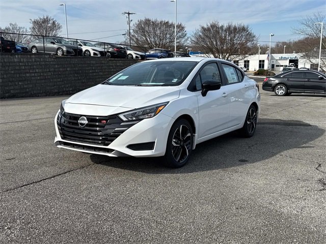 New 2025 Nissan Versa SR w/ Trunk Package image 10