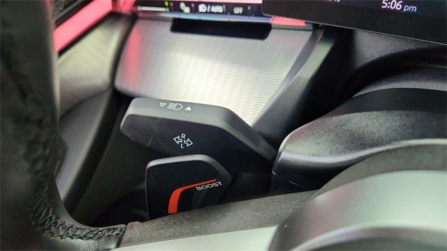 Used 2025 BMW i5 eDrive40i w/ M Sport Package image 41