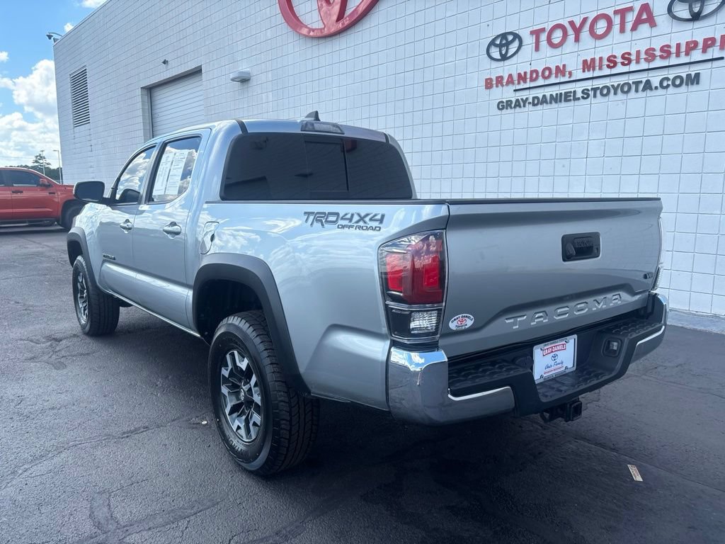 Used 2022 Toyota Tacoma TRD Off-Road AWD/4WD image 6