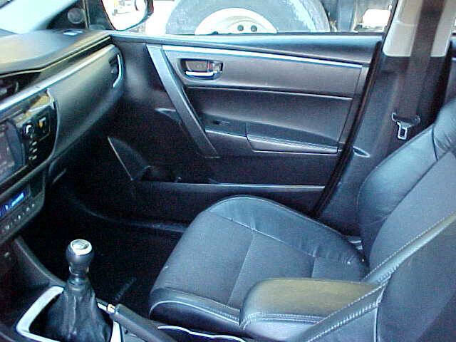 Used 2015 Toyota Corolla S image 14