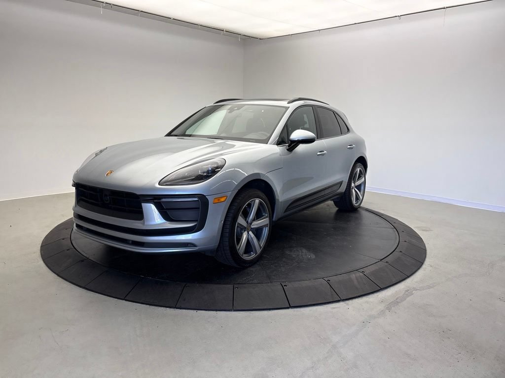 Certified 2023 Porsche Macan AWD/4WD video 1