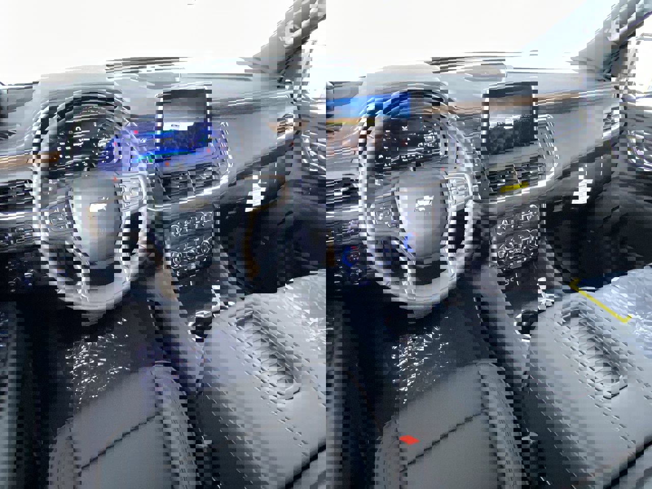 Certified 2024 Chevrolet Suburban High Country w/ Advanced Technology Package AWD/4WD image 4