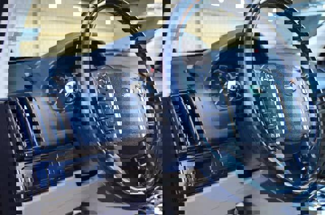 Used 2013 Land Rover LR2 HSE image 31