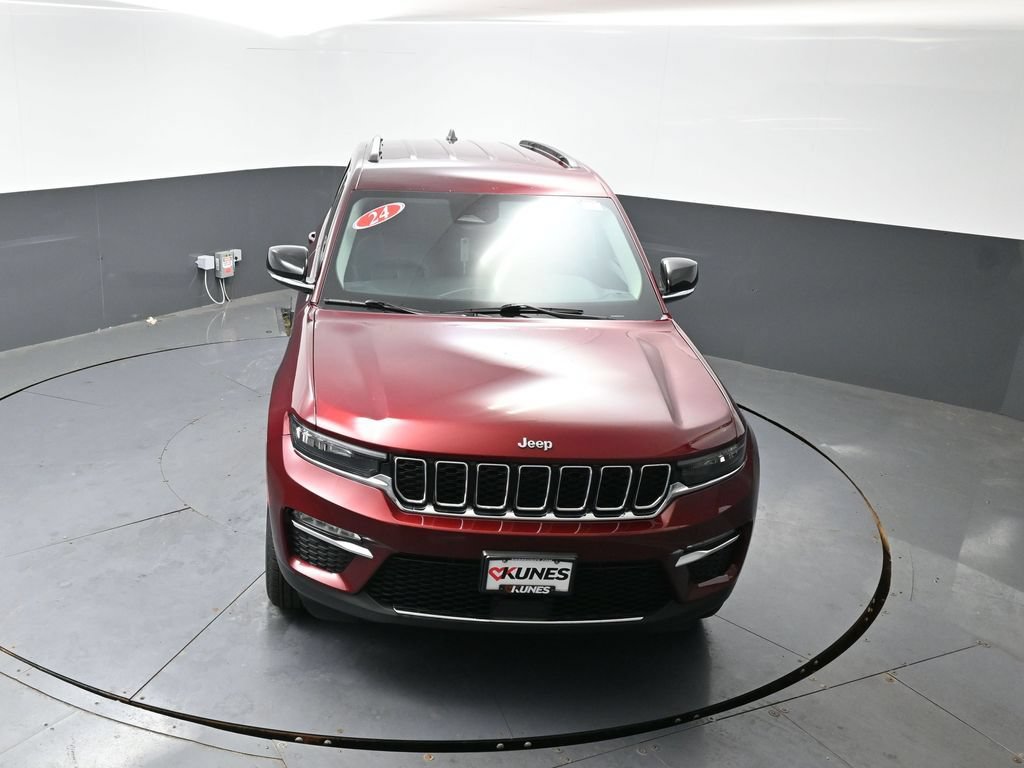 Used 2024 Jeep Grand Cherokee Limited AWD/4WD image 16