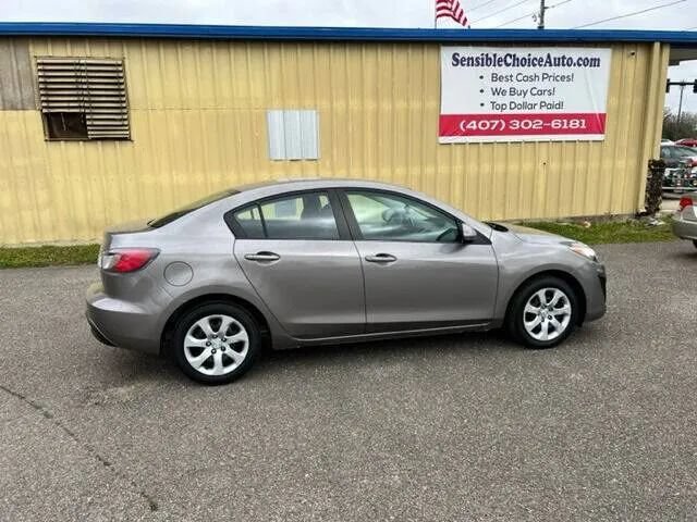 Used 2011 MAZDA MAZDA3 i Sport FWD image 3