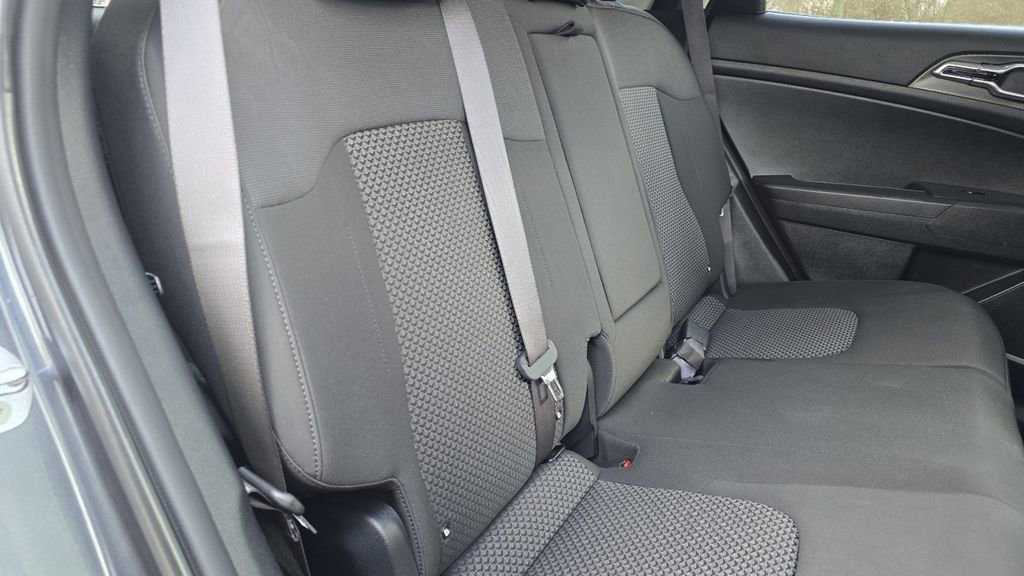 Used 2023 Kia Sportage LX image 20
