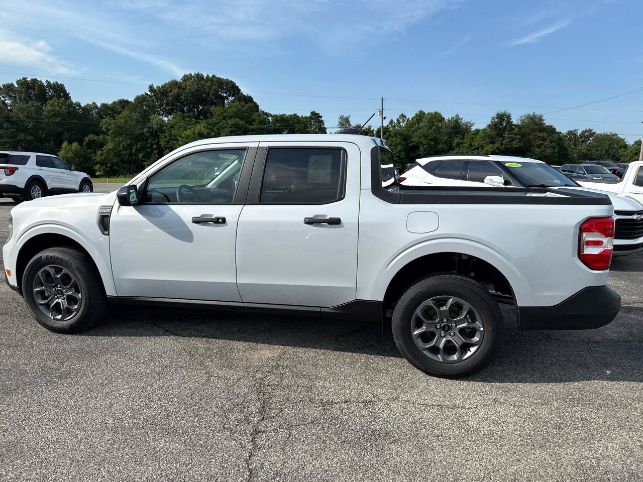 New 2026 Ford Maverick XLT w/ XLT Luxury Package FWD image 12