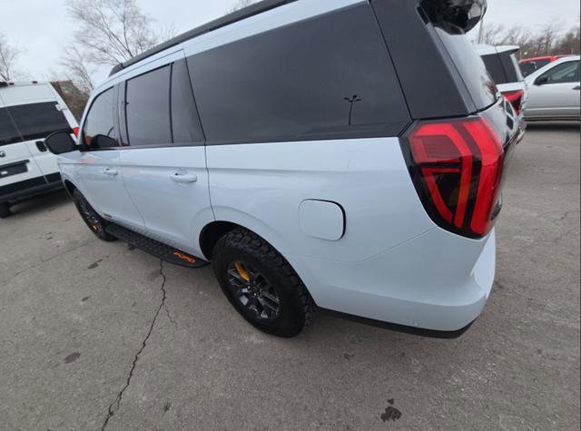 Used 2025 Ford Expedition Tremor image 7