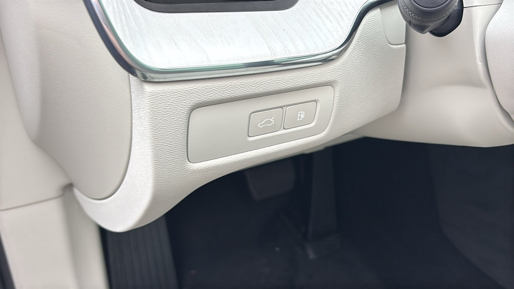 New 2027 Volvo XC60 T8 Ultra AWD/4WD image 15