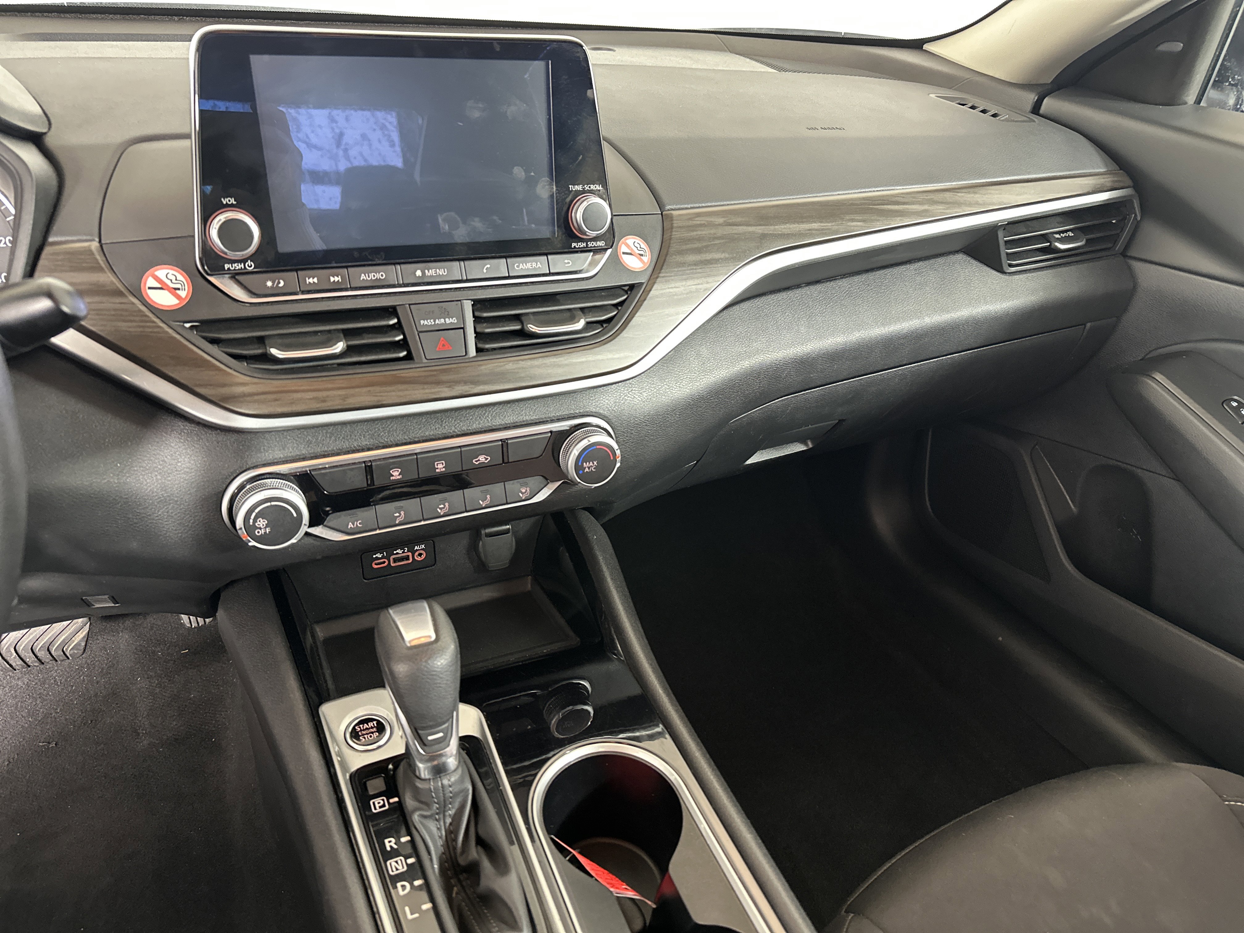 Used 2024 Nissan Altima 2.5 SV image 4