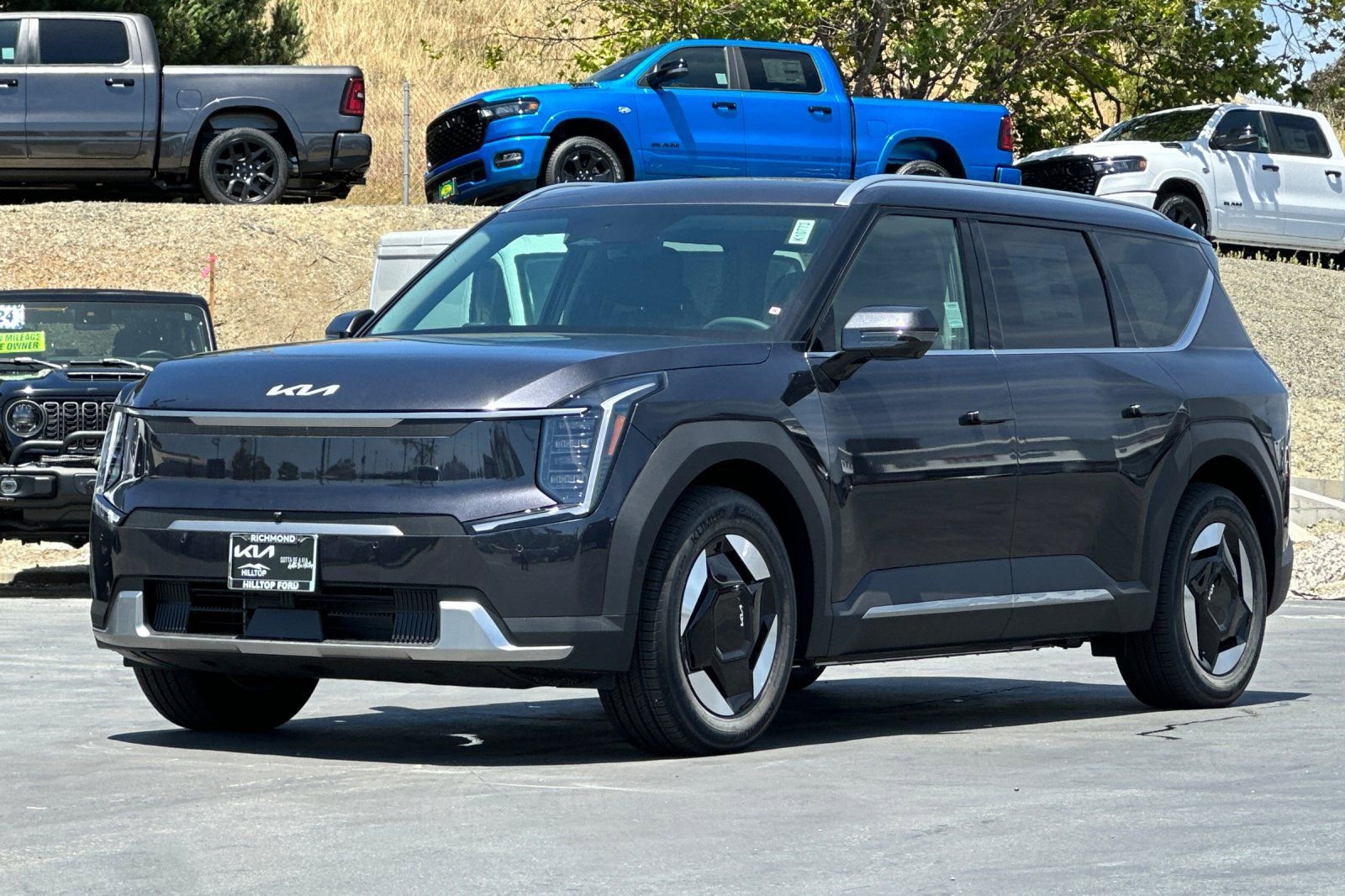 New 2026 Kia EV9 Wind AWD/4WD image 8