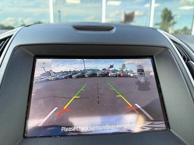 Used 2019 Ford Edge SEL w/ Equipment Group 201A FWD image 20