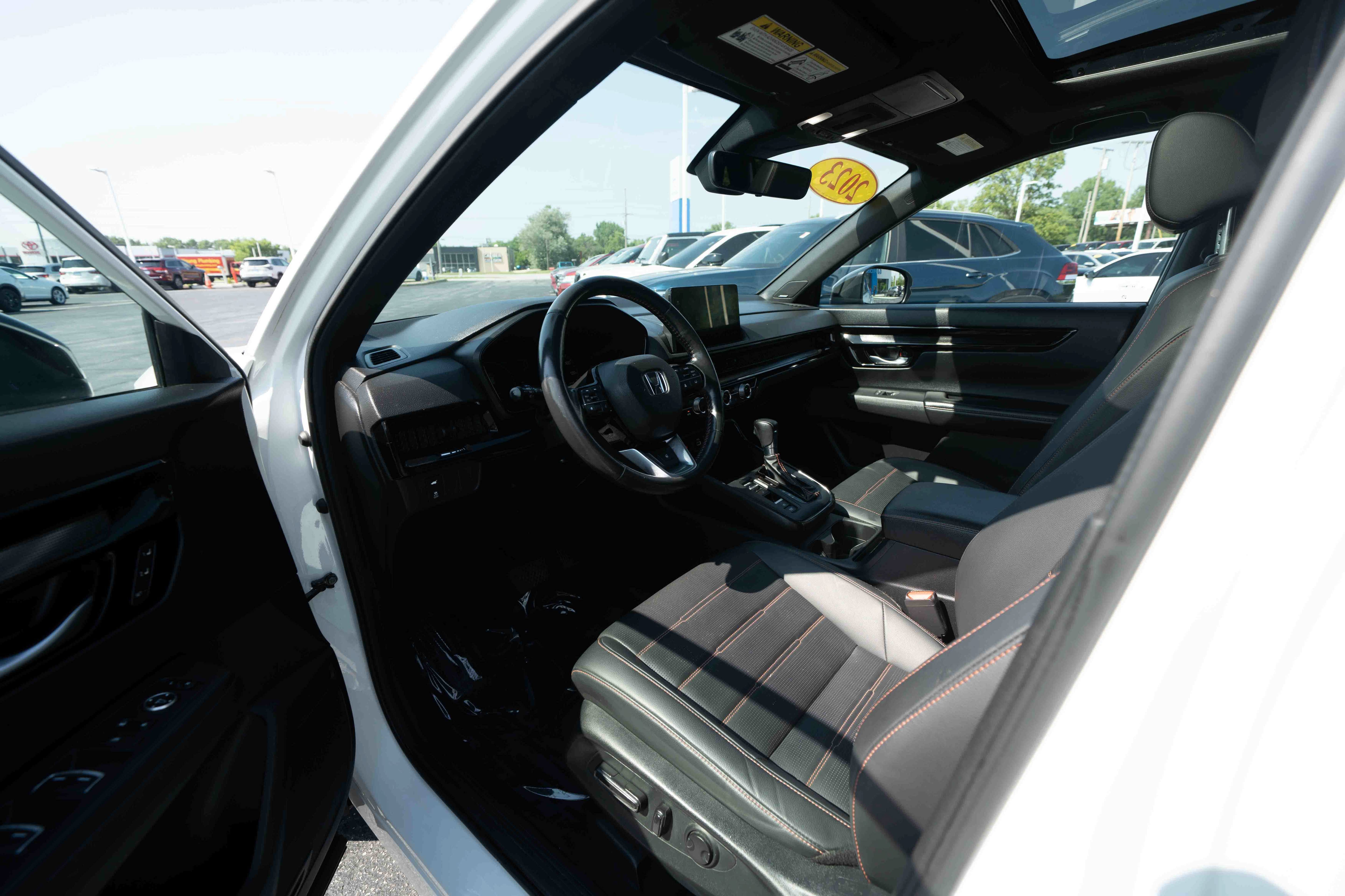 Used 2023 Honda CR-V Sport Touring image 8