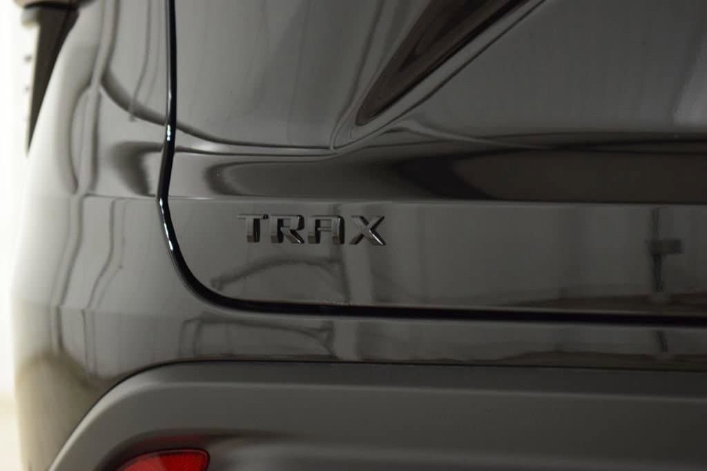 New 2026 Chevrolet Trax LT w/ Midnight Edition FWD image 22