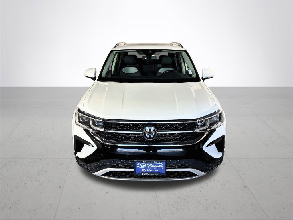 Used 2023 Volkswagen Taos SEL AWD/4WD image 4