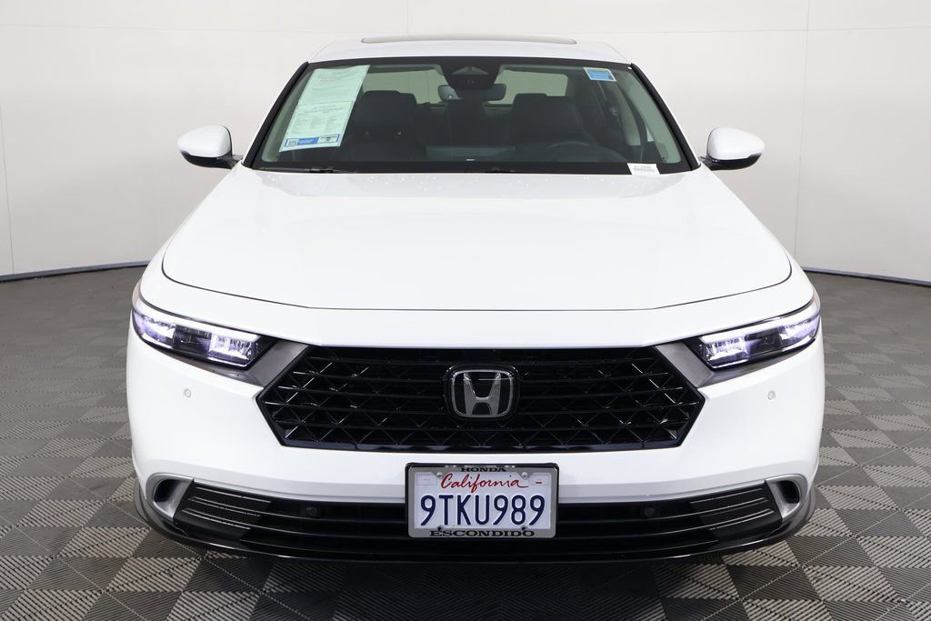 Used 2025 Honda Accord Touring video 2