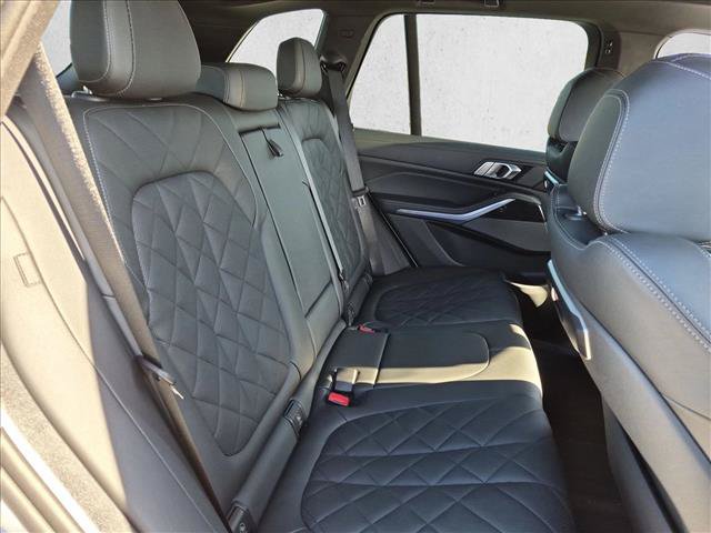 Used 2025 BMW X5 sDrive40i w/ M Sport Package RWD image 22