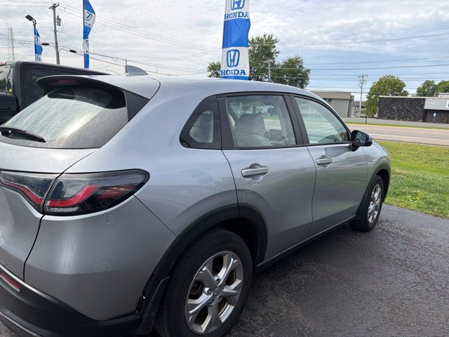 Used 2024 Honda HR-V LX image 3
