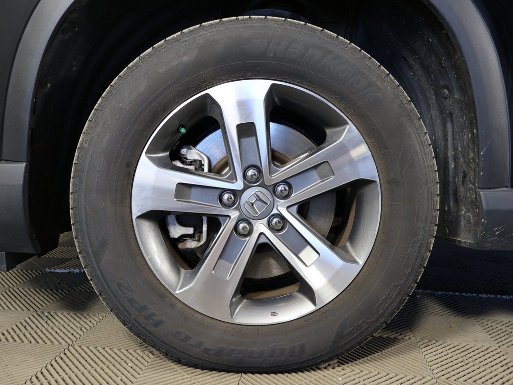 Used 2025 Honda Pilot EX-L image 18