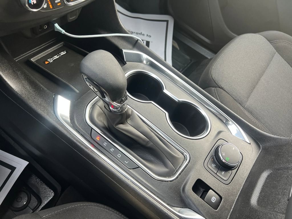 Used 2023 Chevrolet Traverse LT image 18