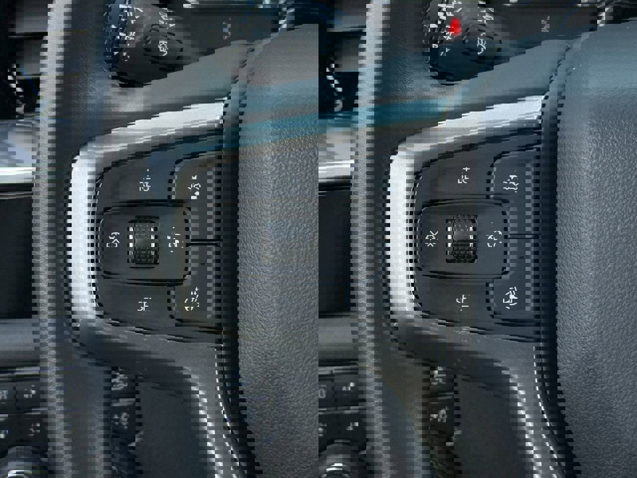 Certified 2024 Chevrolet Silverado 2500 LTZ w/ LTZ Plus Package image 13