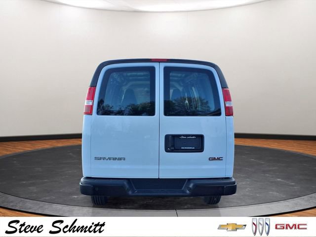 New 2026 GMC Savana 2500 w/ Driver Convenience Package RWD image 21