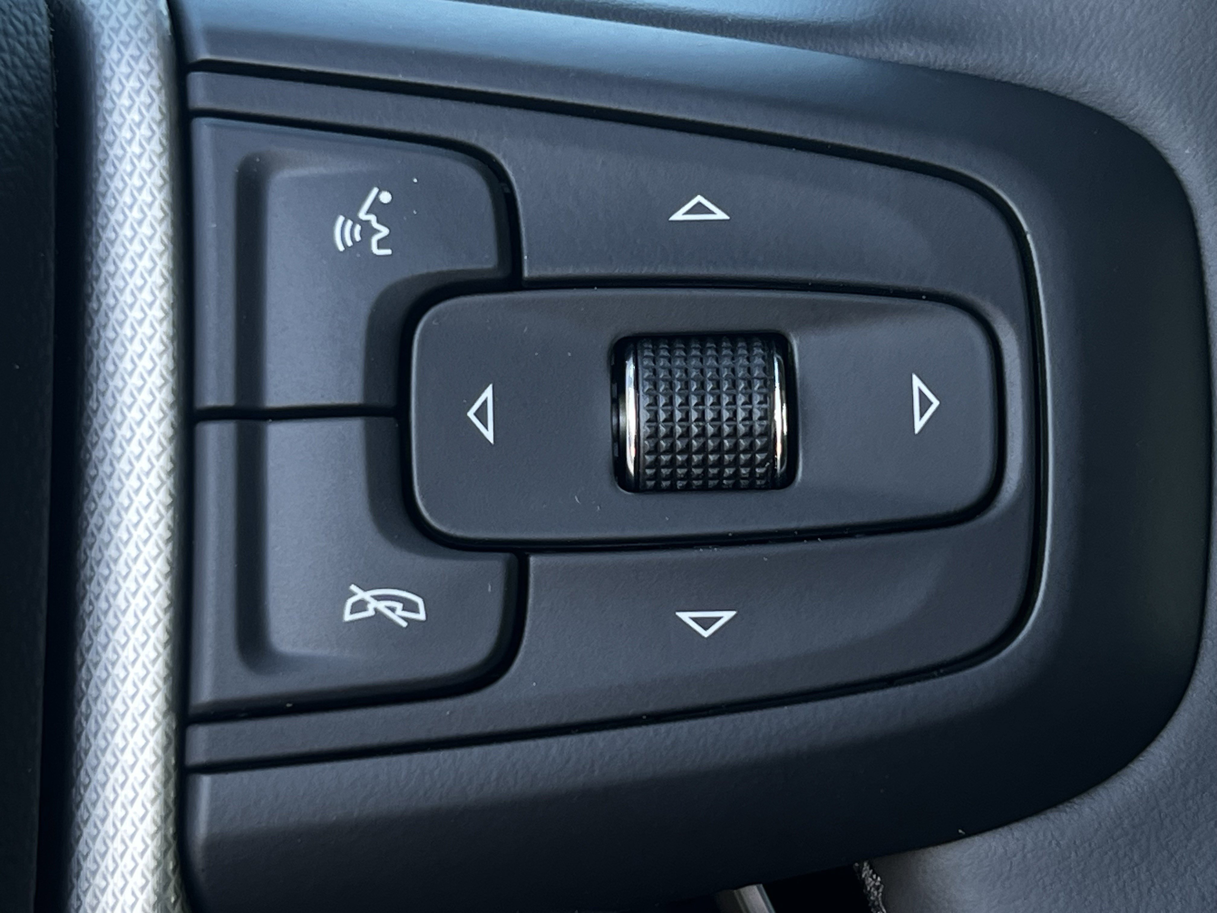 New 2026 GMC Sierra 2500 Denali w/ Denali Reserve Package image 13