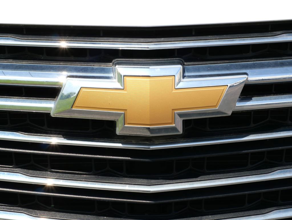 Used 2023 Chevrolet Traverse LT AWD/4WD image 8