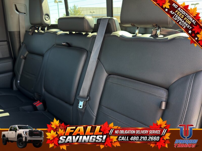 Used 2021 GMC Sierra 2500 Denali w/ Denali Black Diamond Edition AWD/4WD image 26
