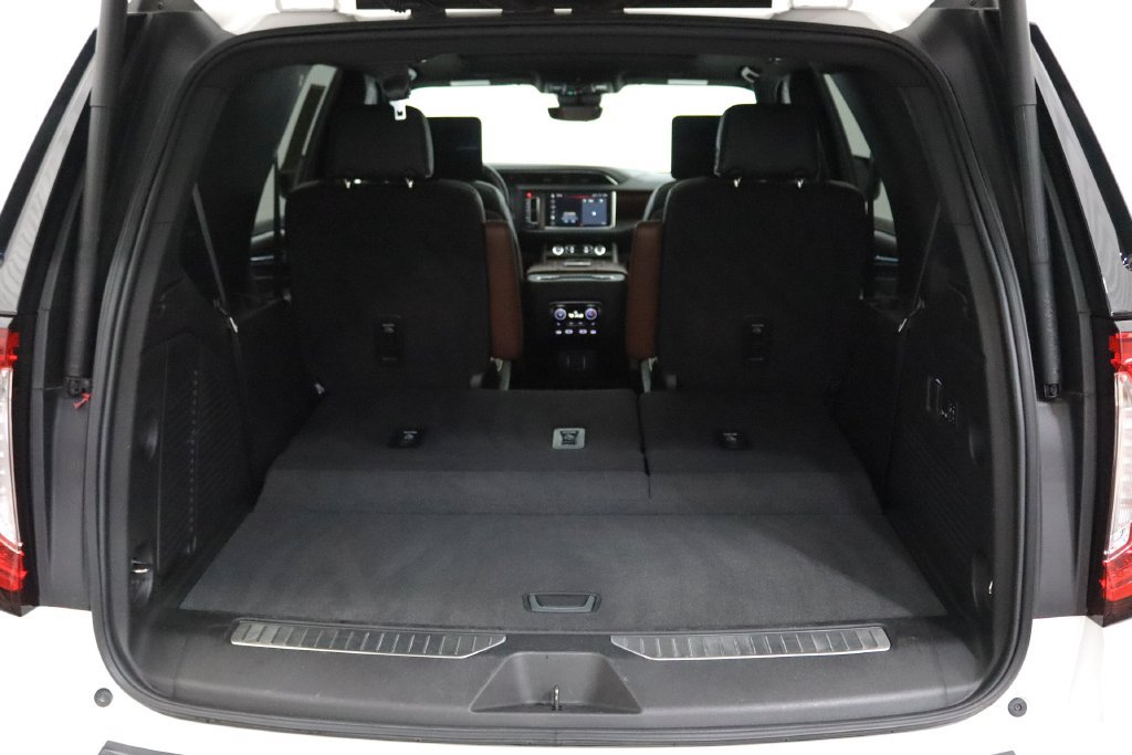 Certified 2024 GMC Yukon Denali Ultimate AWD/4WD image 44