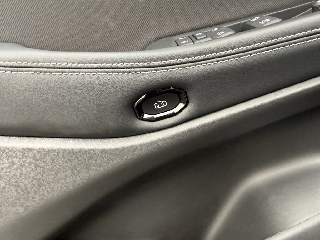 New 2026 Jeep Cherokee Laredo AWD/4WD image 13