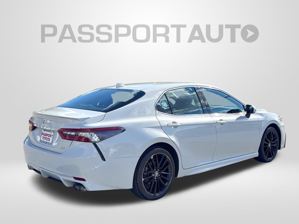 Used 2024 Toyota Camry XSE FWD image 8