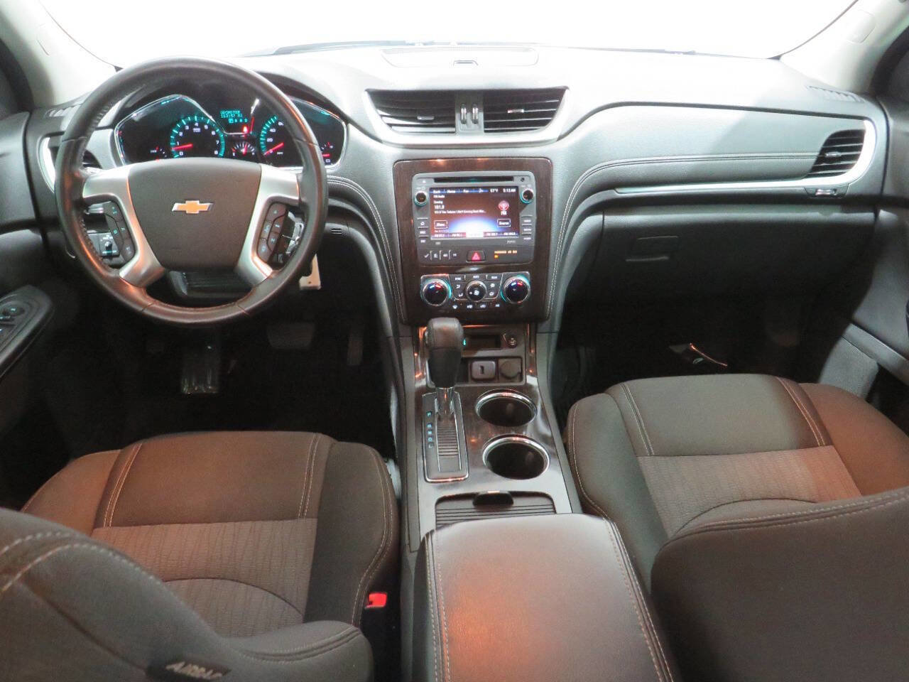 Used 2016 Chevrolet Traverse LT w/ Traveler's Package image 18