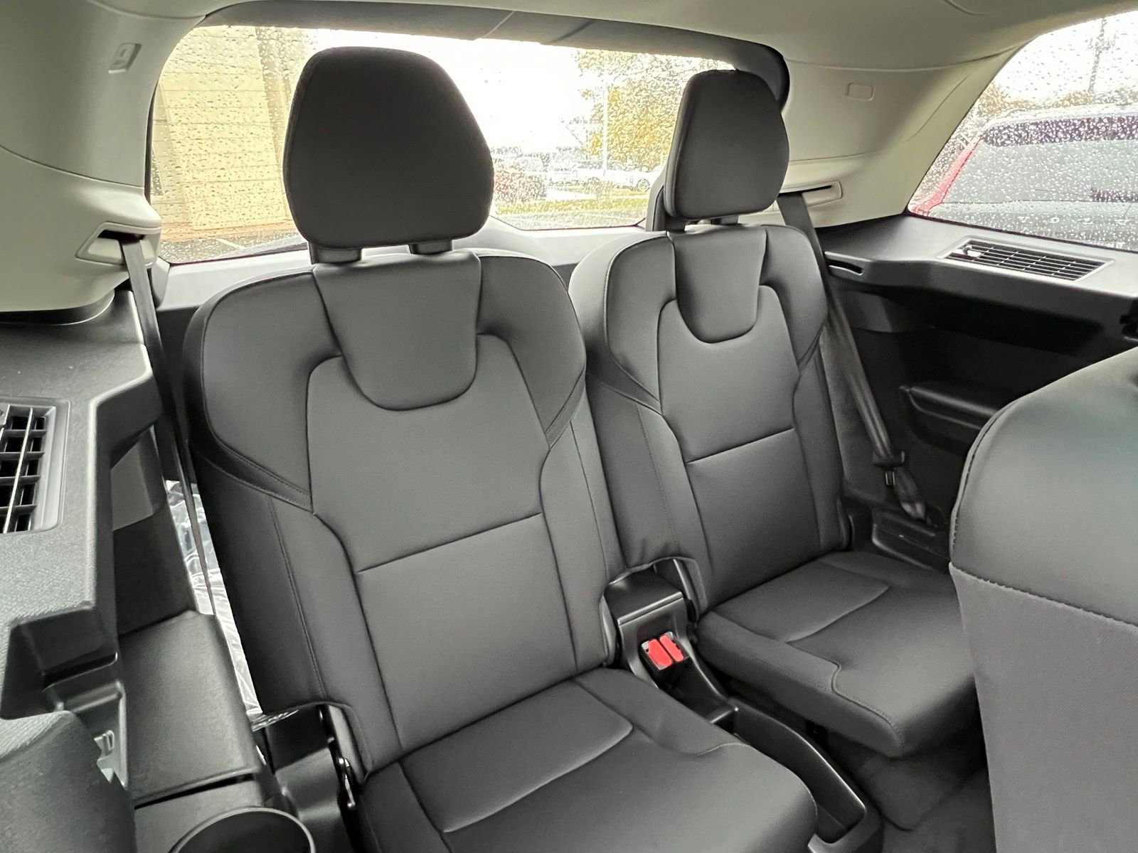 New 2026 Volvo XC90 T8 Plus image 14