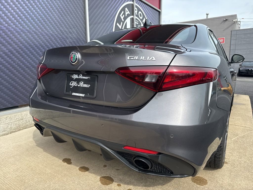Used 2022 Alfa Romeo Giulia Veloce image 7