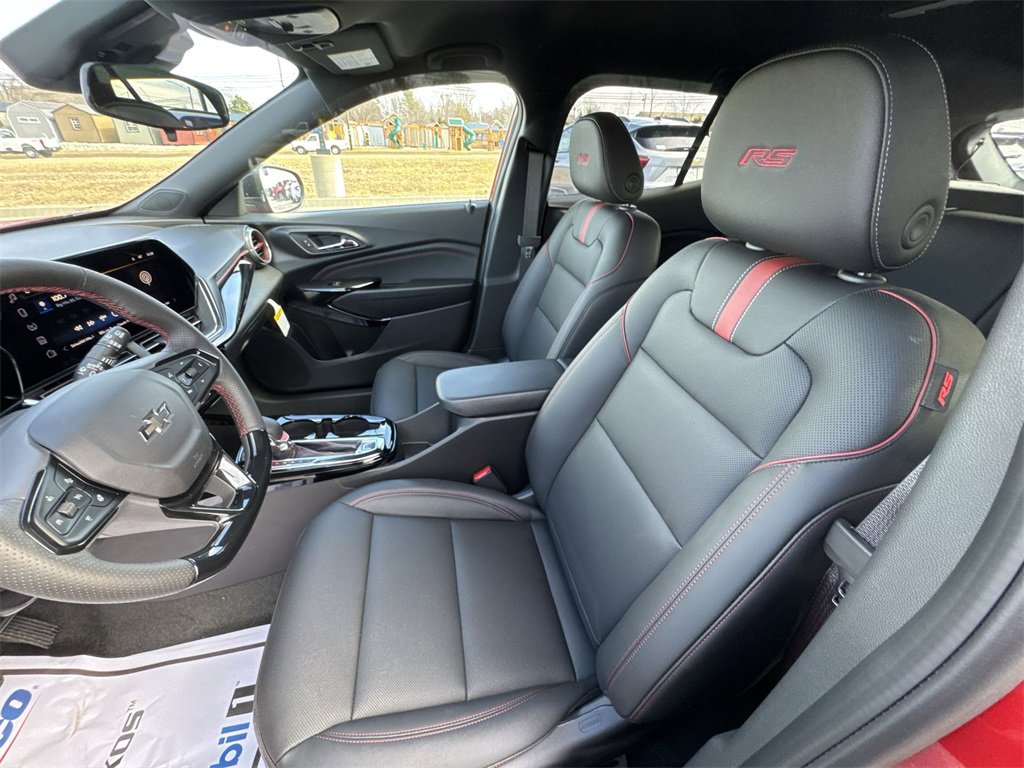New 2026 Chevrolet Trax RS w/ Driver Confidence Package image 11